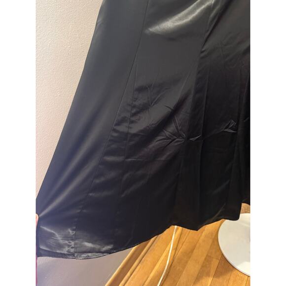 NWT DIVIDED Black Long Lined Skirt Sz. 6 - Picture 10 of 10